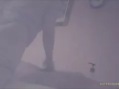Fue al baño y español xxx dio positivo.